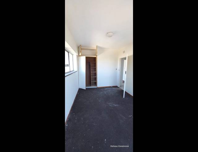 2 BEDROOM APARTMENT FOR SALE IN STRAND CENTRAL